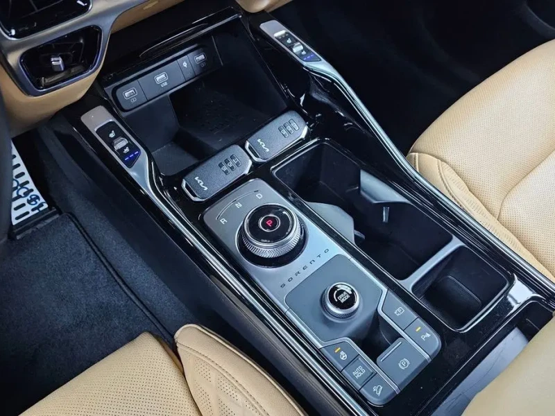 2023 Kia Sorento с пробегом 51 065 км