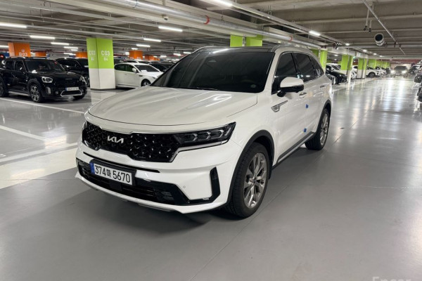 2022 Kia Sorento с пробегом 27 412 км