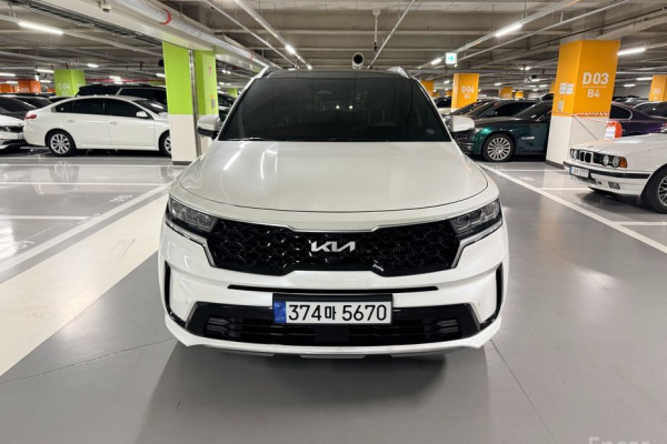 2022 Kia Sorento с пробегом 27 412 км