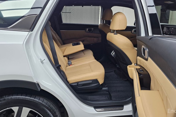 2023 Kia Sorento с пробегом 51 065 км