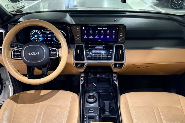 2022 Kia Sorento с пробегом 27 412 км