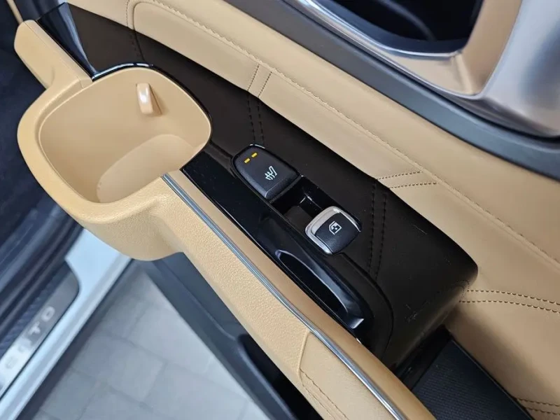2023 Kia Sorento с пробегом 51 065 км