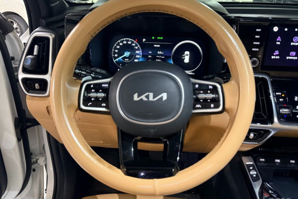 2022 Kia Sorento с пробегом 27 412 км