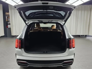 2023 Kia Sorento с пробегом 51 065 км