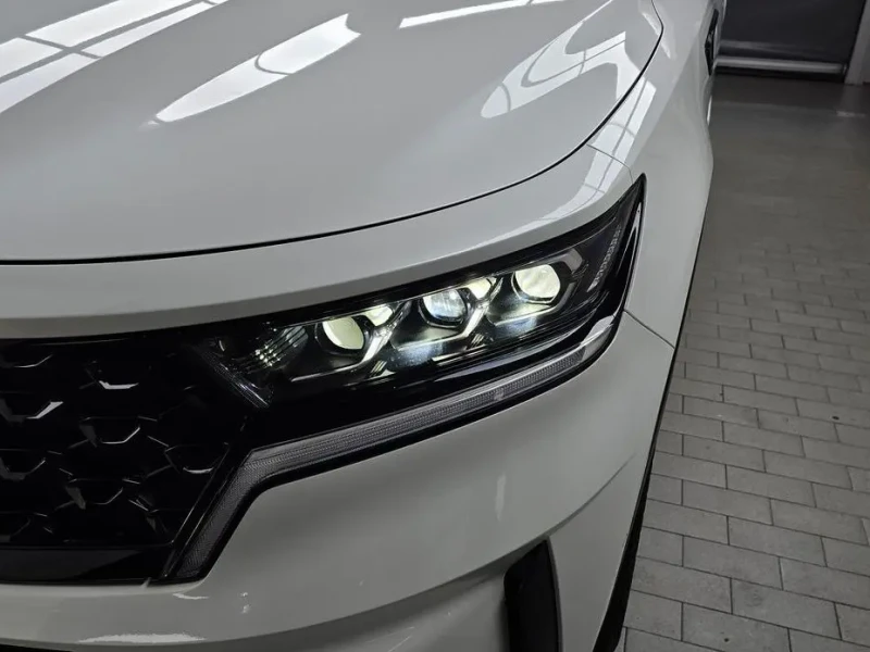 2023 Kia Sorento с пробегом 51 065 км