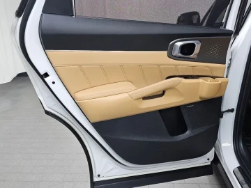 2023 Kia Sorento с пробегом 51 065 км