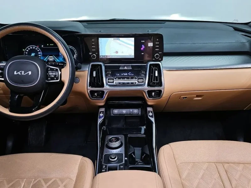 2023 Kia Sorento с пробегом 42 044 км