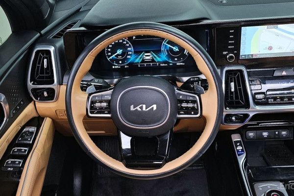 2023 Kia Sorento с пробегом 42 044 км