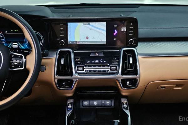 2023 Kia Sorento с пробегом 42 044 км