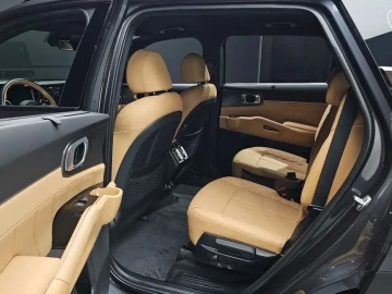 2022 Kia Sorento с пробегом 10 079 км