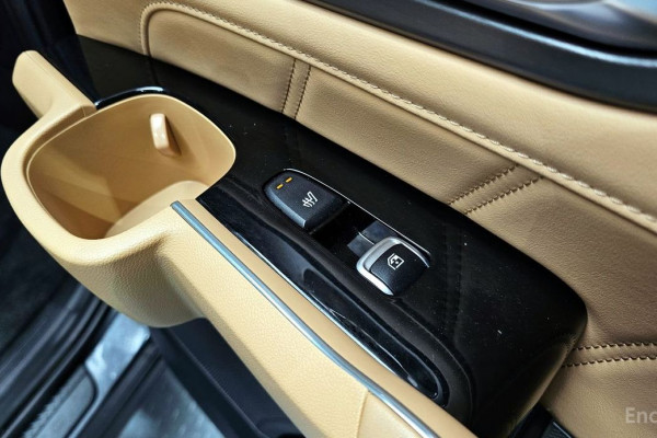 2023 Kia Sorento с пробегом 42 044 км