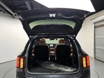 2023 Kia Sorento с пробегом 42 044 км