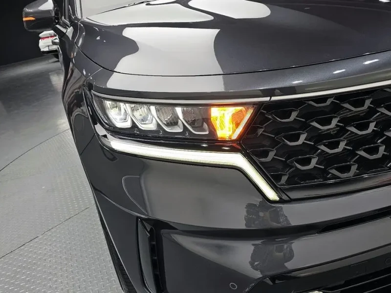 2023 Kia Sorento с пробегом 42 044 км