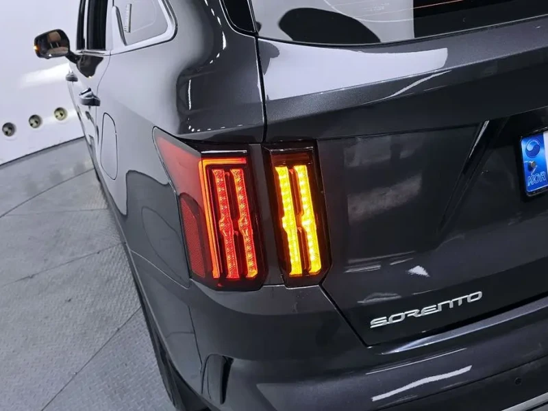 2023 Kia Sorento с пробегом 42 044 км