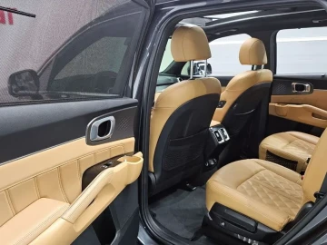 2023 Kia Sorento с пробегом 42 044 км