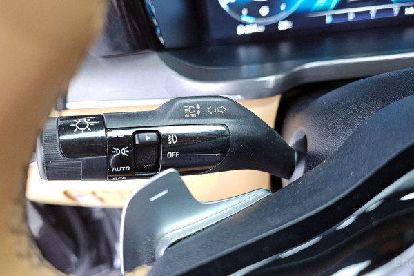 2023 Kia Sorento с пробегом 42 044 км