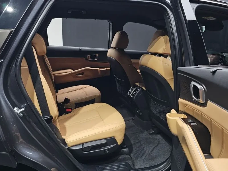 2022 Kia Sorento с пробегом 10 079 км