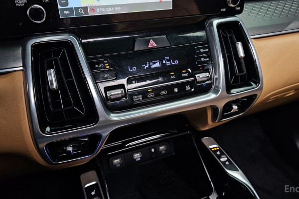 2023 Kia Sorento с пробегом 42 044 км