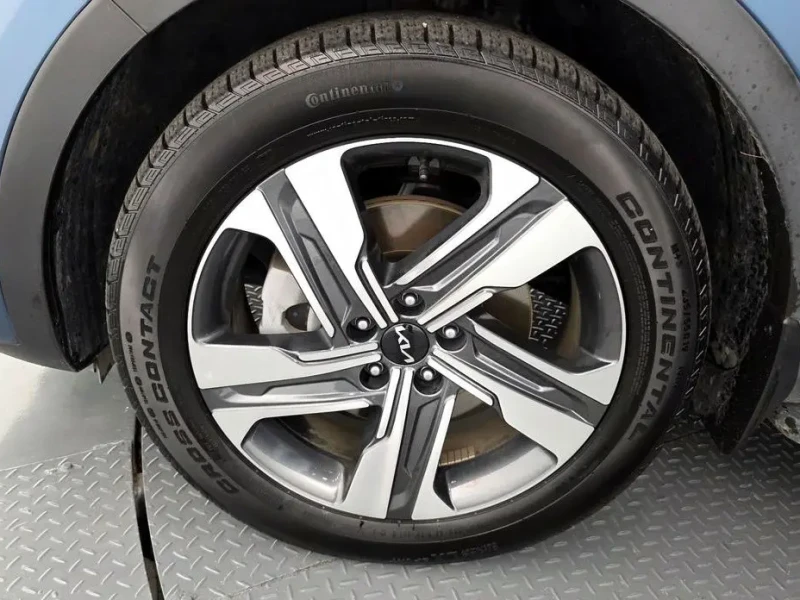 2023 Kia Sorento с пробегом 30 982 км
