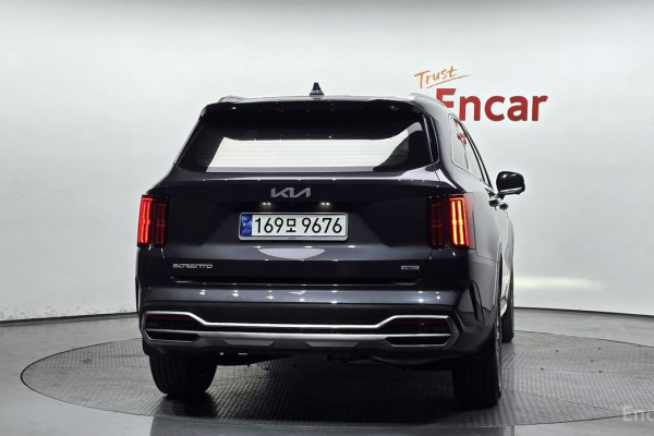 2023 Kia Sorento с пробегом 50 139 км