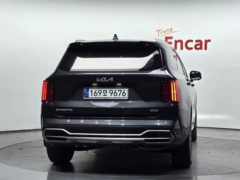 2023 Kia Sorento с пробегом 50 139 км