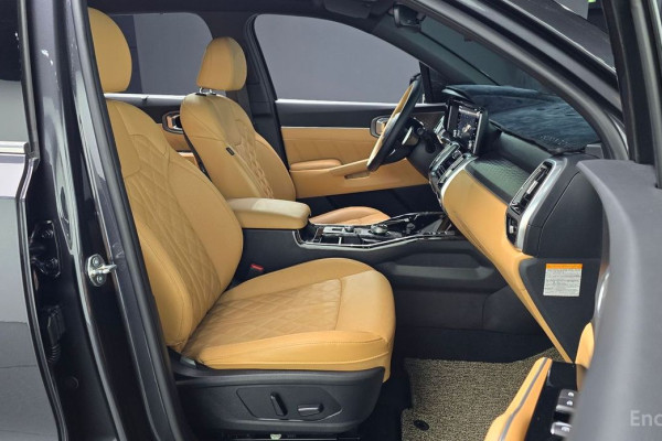 2023 Kia Sorento с пробегом 50 139 км