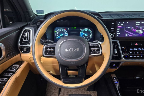 2023 Kia Sorento с пробегом 50 139 км