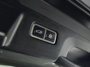 2023 Kia Sorento с пробегом 50 139 км