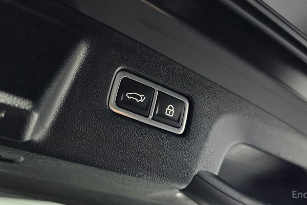 2023 Kia Sorento с пробегом 50 139 км