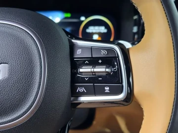 2023 Kia Sorento с пробегом 50 139 км