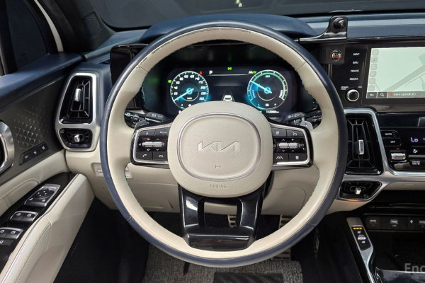 2023 Kia Sorento с пробегом 112 393 км