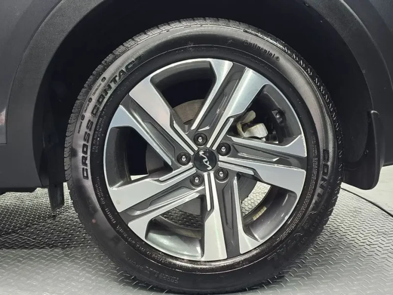 2023 Kia Sorento с пробегом 50 139 км