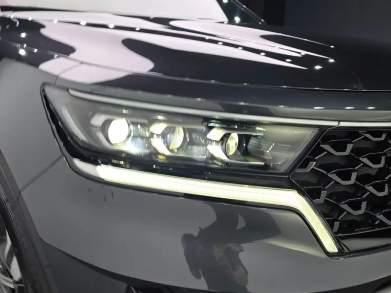 2023 Kia Sorento с пробегом 50 139 км