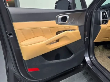 2023 Kia Sorento с пробегом 50 139 км