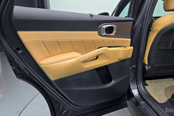 2023 Kia Sorento с пробегом 50 139 км