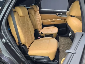 2023 Kia Sorento с пробегом 50 139 км