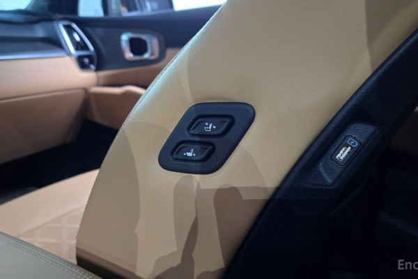 2023 Kia Sorento с пробегом 50 139 км