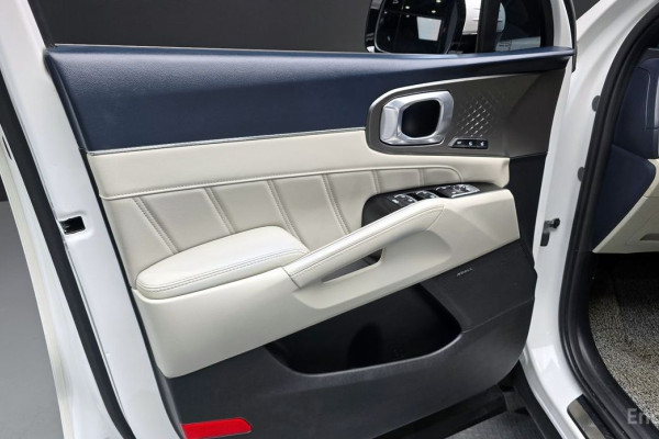 2023 Kia Sorento с пробегом 112 393 км