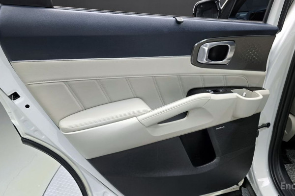 2023 Kia Sorento с пробегом 112 393 км