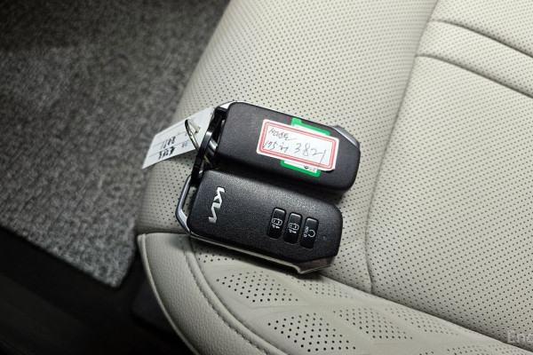 2023 Kia Sorento с пробегом 112 393 км