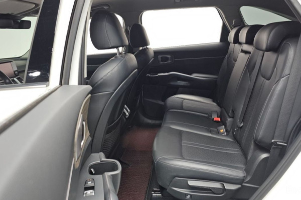 2021 Kia Sorento с пробегом 27 751 км