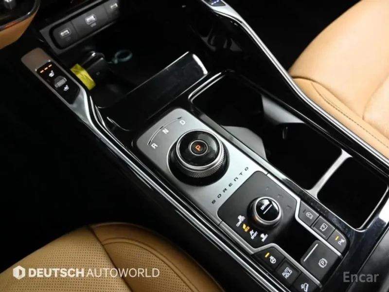 2023 Kia Sorento с пробегом 111 632 км
