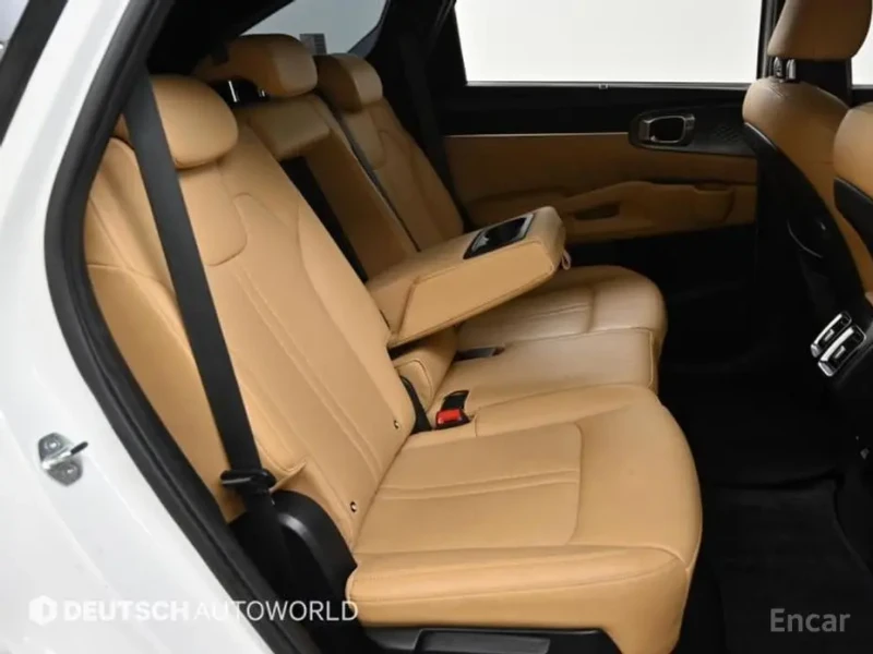 2023 Kia Sorento с пробегом 111 632 км