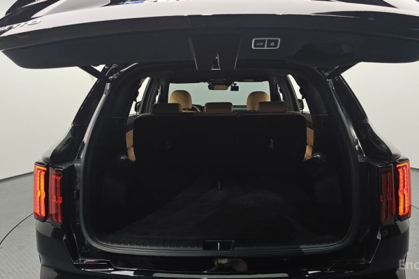 2023 Kia Sorento с пробегом 38 627 км