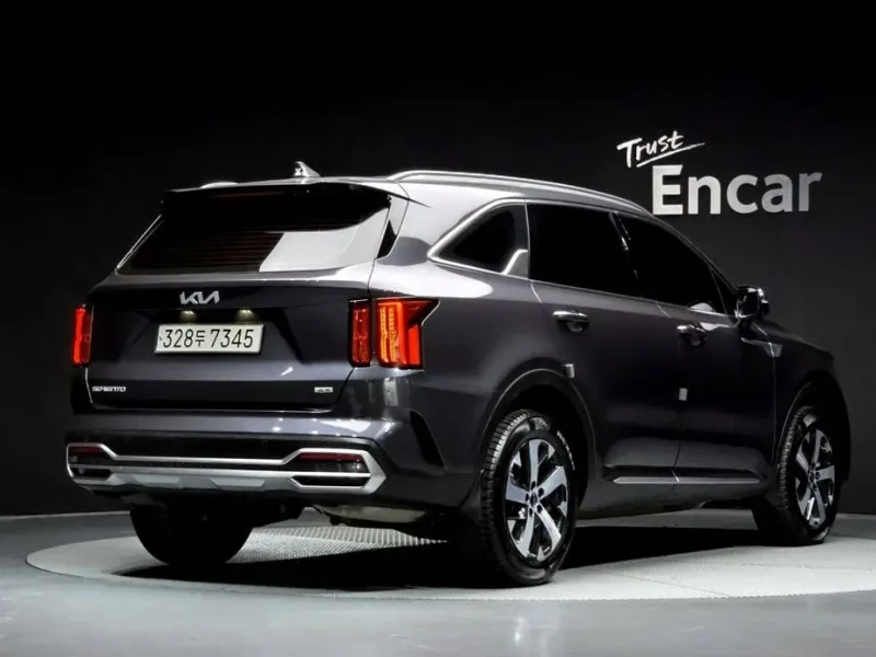 2023 Kia Sorento с пробегом 73 876 км