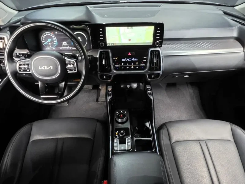 2023 Kia Sorento с пробегом 73 876 км