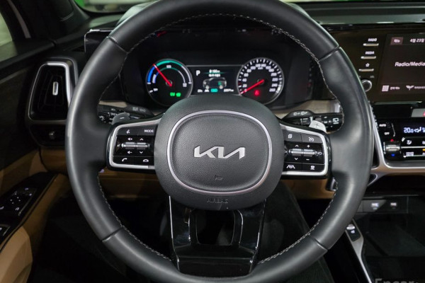 2022 Kia Sorento с пробегом 22 571 км