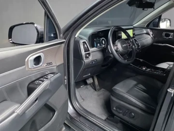 2023 Kia Sorento с пробегом 73 876 км