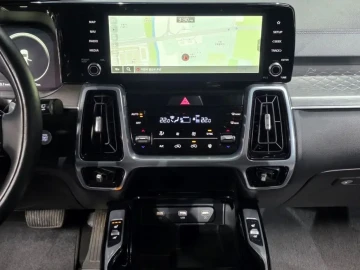 2023 Kia Sorento с пробегом 73 876 км