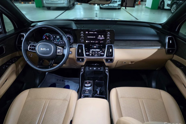 2022 Kia Sorento с пробегом 22 571 км